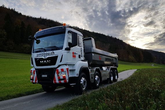 Transport LKW- & Kraneinsätze - Unser Lastwagenpark